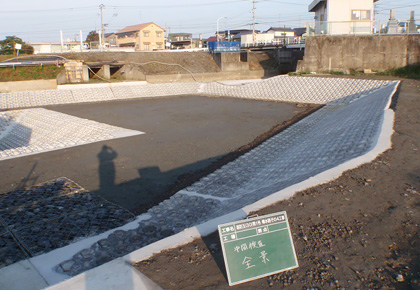 塩崎組の工事写真　湛防玉（30）第1号　導水路その4工事