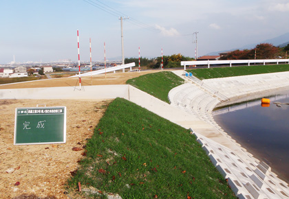 塩崎組の工事写真　庵ノ池ため池回収工事